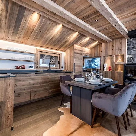 Chalet Cosy 5 Pers Pres Des Pistes Avec Sauna Et Terrasse - Fr-1-631-188 *